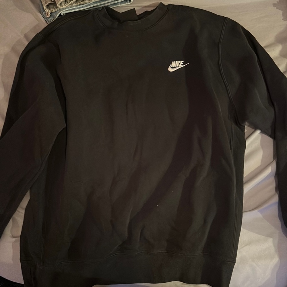 Black Nike crew neck